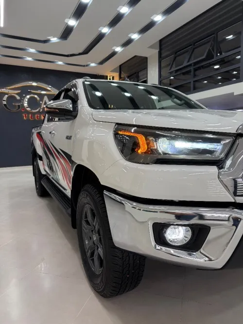 Toyota Revo  2025 HILUX FULL OPTION 4*4