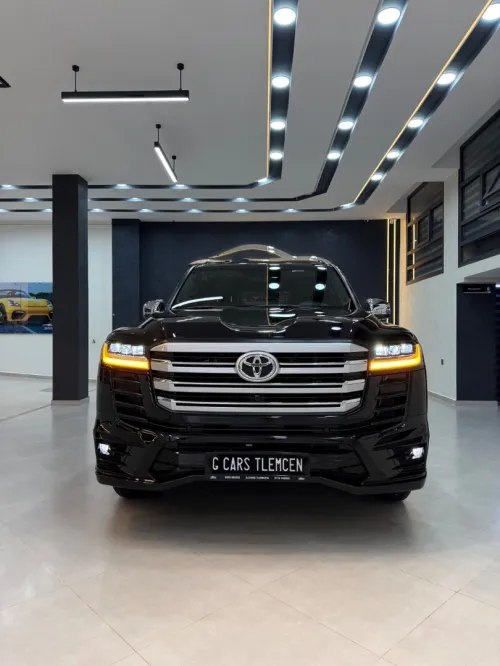 Toyota Land Cruiser  2025 VX-R / LC 300 FULL OPTION