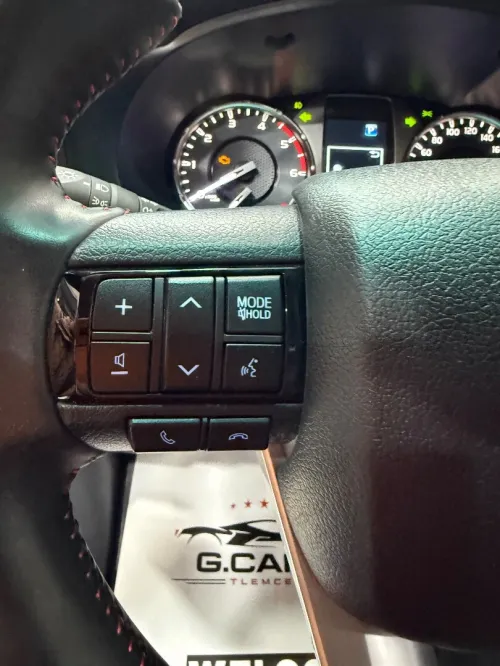 Toyota Revo  2025 HILUX FULL OPTION 4*4