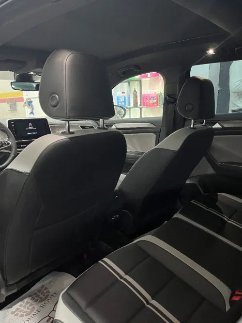 Volkswagen T-Roc 2025 R-Line 