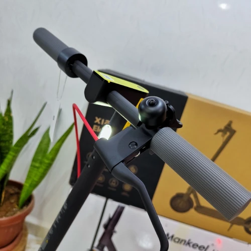 Trottinette Électrique Trotinette Xiaomi 4 i Très Peu Utilisé i Promotion!