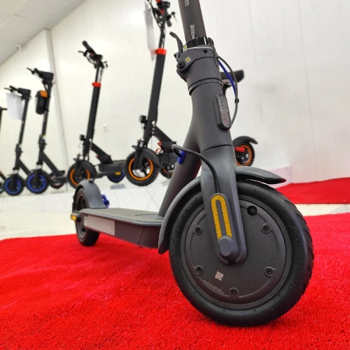 Trottinette Électrique Trotinette Xiaomi Pro 3 I État Neuf 