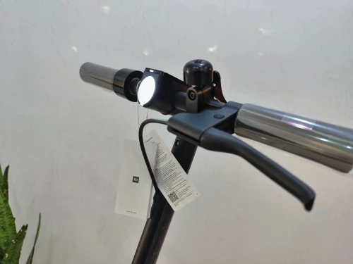 Trottinette Électrique Trotinette Xiaomi Essential I Faible kilométrage!