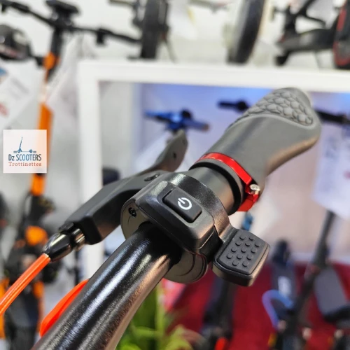 Trottinette Électrique Trotinette G-SCOOTER ULTRA i Jamais Utilisé i Promotion!