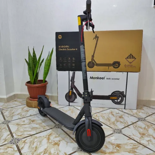 Trottinette Électrique Trotinette Xiaomi 4 i Très Peu Utilisé i Promotion!