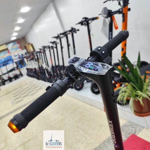 Trottinette Électrique Trotinette QUASMAX QS BOOST i Amortisseurs & Clignotants i Prix Choc!
