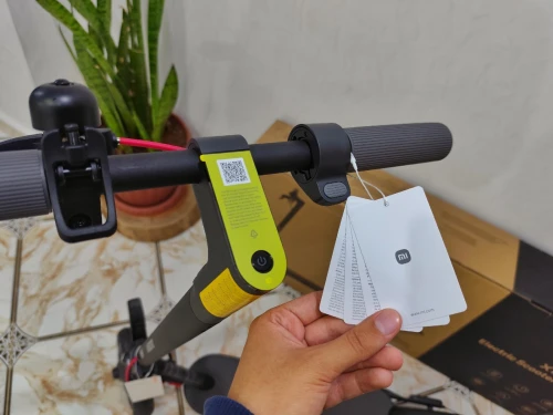 Trottinette Électrique Trotinette Xiaomi 4 Lite i Jamais Utilisé i Promotion! 