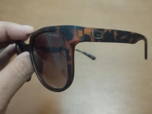 Lunette guess