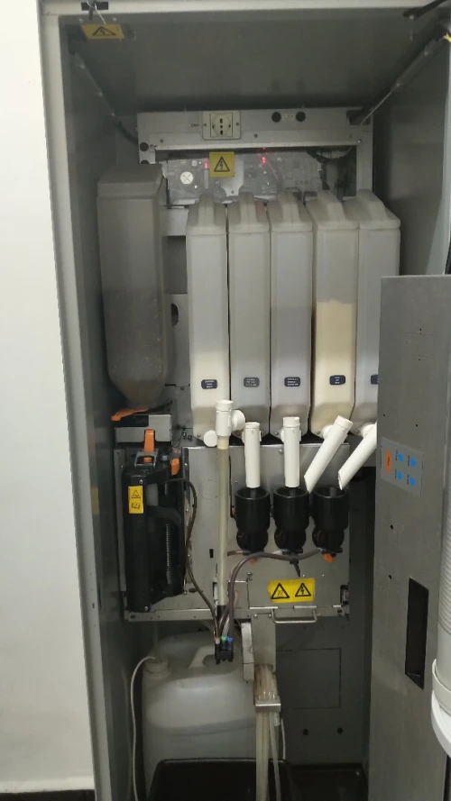 Distributeur automatique a café