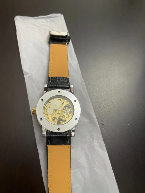 des montres mécaniques venue de France neuf