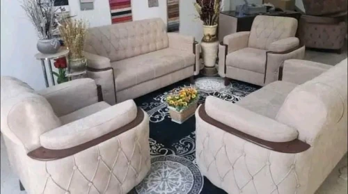 تخفيضات استثنائية لمجموعة صالونات عصرية