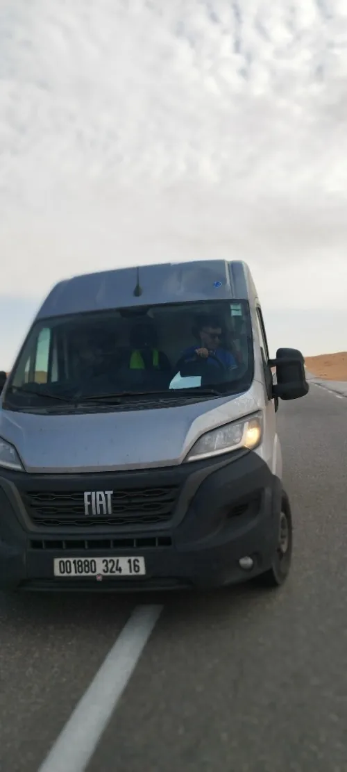 Transport marchandises et déménagement نقل البضائع 