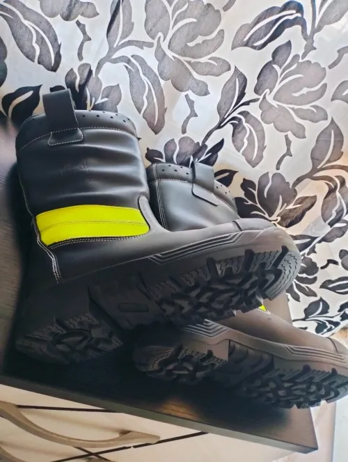 Boots intervention pointure 39