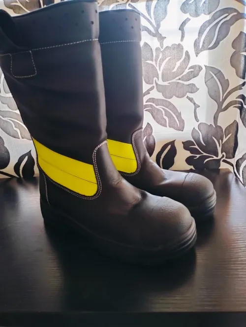 Boots intervention pointure 39