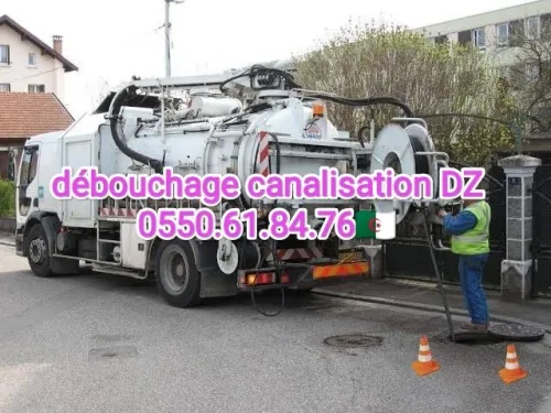 Camion vidange camion débouchage nettoyage d'assainissement