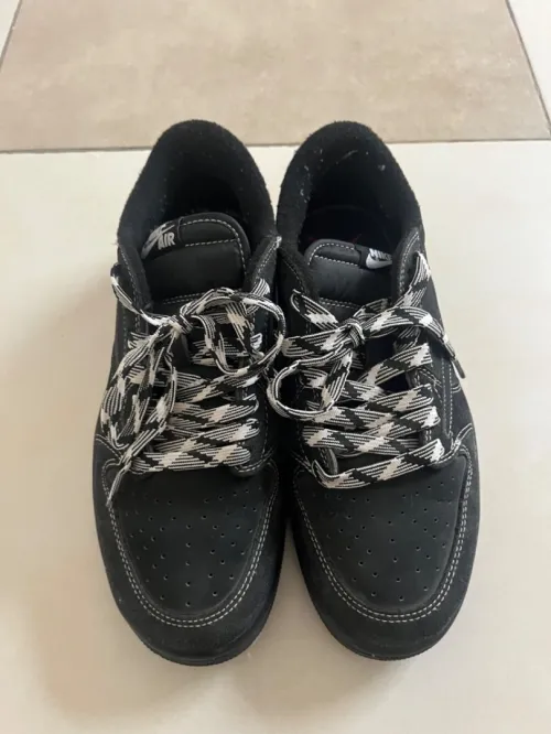 Nike Travis scoot