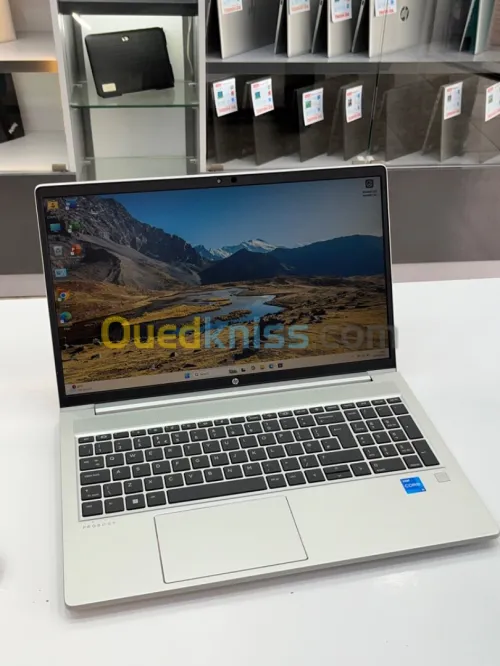 LAPTOP HP PROBOOK 450 G9 I5-1235U 8GB RAM 256GB SSD ECRAN 15.6" FHD 