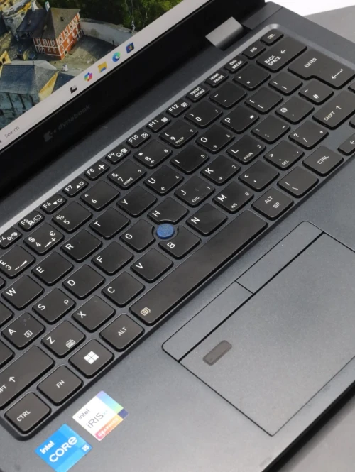 LAPTOP TOSHIBA DYNABOOK X30 I5-1240P 16GB RAM 256GB SSD ECRAN 13.3" FHD