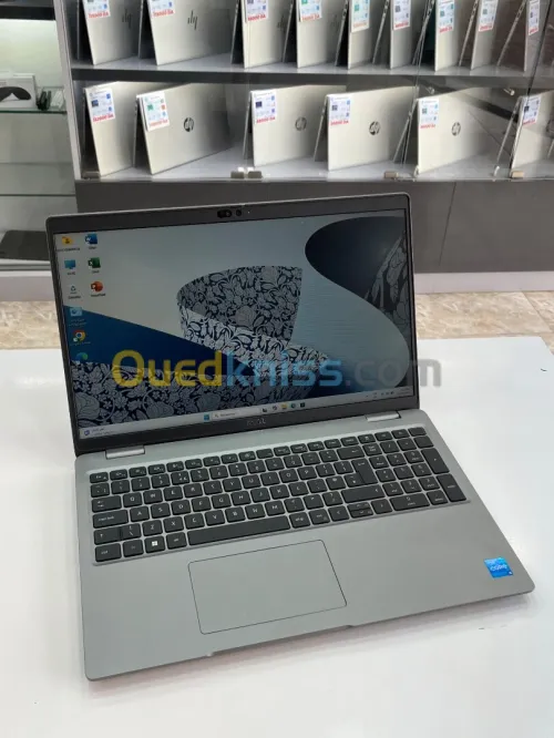 LAPTOP DELL LATITUDE 5540 I5-1335U 16GB RAM 256GB SSD ECRAN 15.6" FHD 