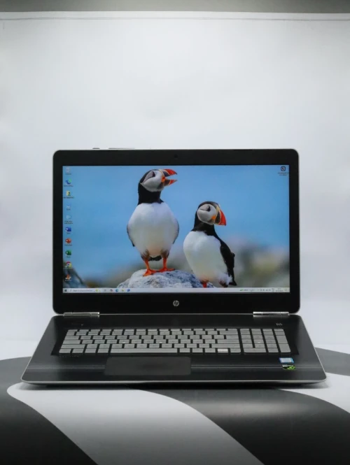 LAPTOP Hp PAVILION 17, I7-7700HQ, 8GB 128GB NVME+1TB HDD, NVIDIA GEFOURCE RTX 1050, 17"