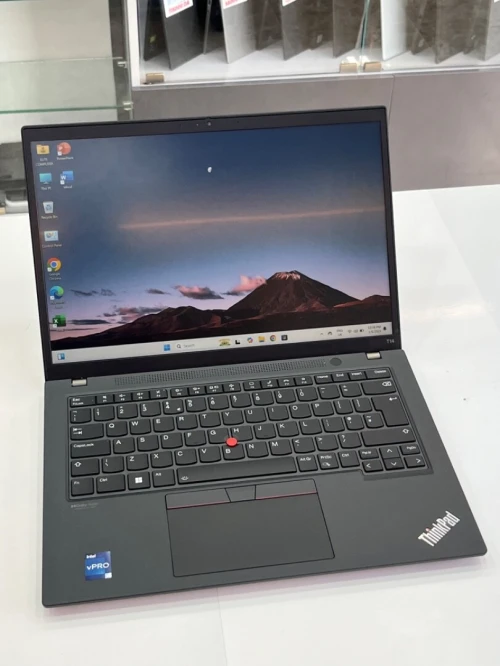LAPTOP LENOVO THINKPAD T14 I5-1245U 16GB RAM 256GB SSD ECRAN 14" FHD 