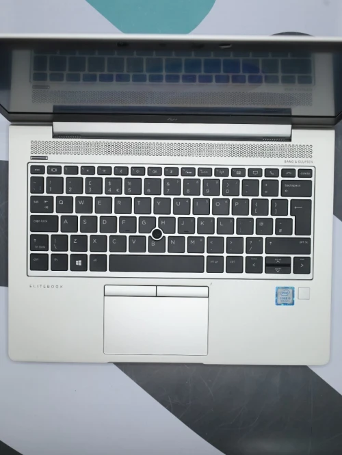 LAPTOP Hp ELITEBOOK 830 G6 , I5-8265U , 8GB 256GB NVMe , 13"