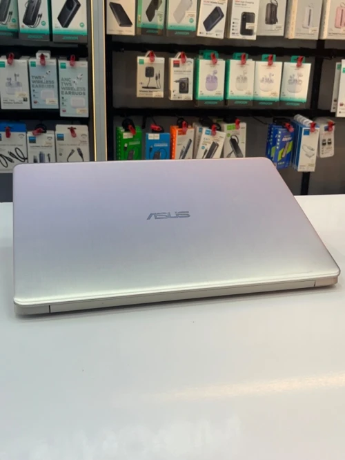 LAPTOP ASUS VIVOBOOK S510U I7-8550U 16GB RAM 512GB SSD GEFORCE 930MX 2GB ECRAN 15.6"