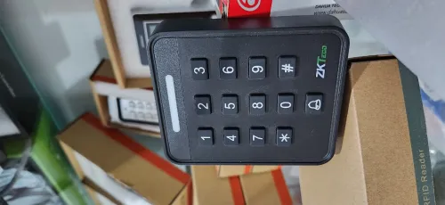 (DG code) OptiononClavier Zkteco SA40B IC avec lecteur RFID et option Mifare