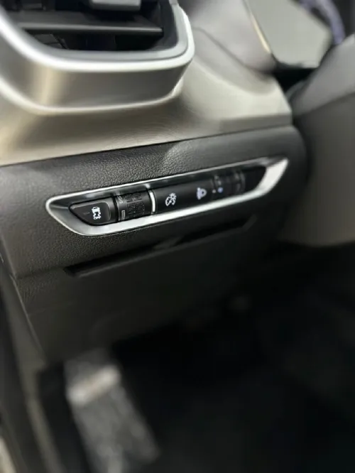 Geely Coolray 2025 