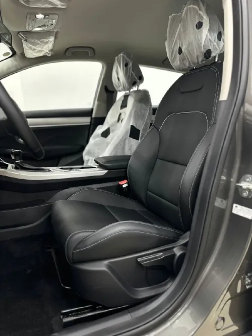 Geely Coolray 2025 