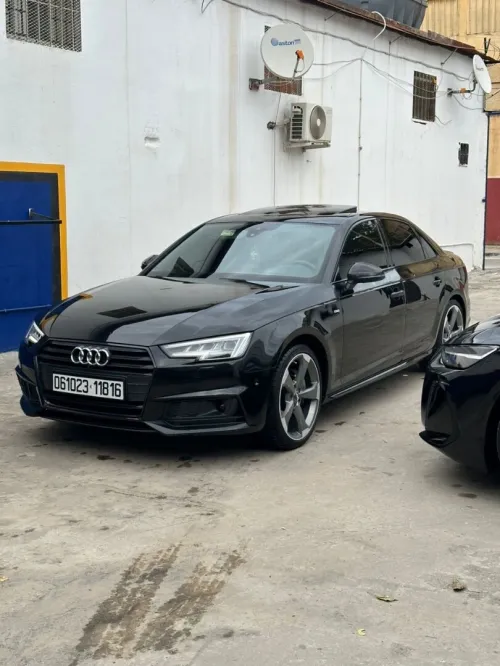 Audi A4 2018 S Line +