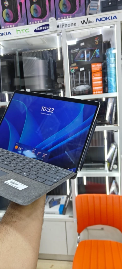 Microsoft Surface Pro 10 Core Ultra 7 16 Go/256 Go