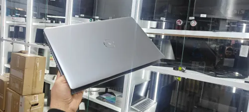 Ordinateur Portable Dell Latitude 5550 i7 13 th (DL-LAT5550-i7-w-32g)