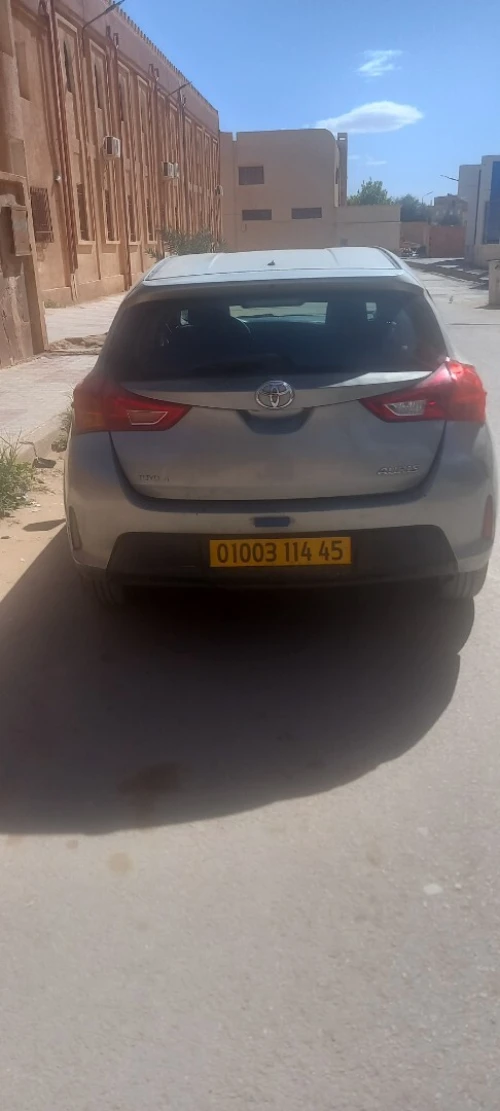 Toyota Auris 2014 