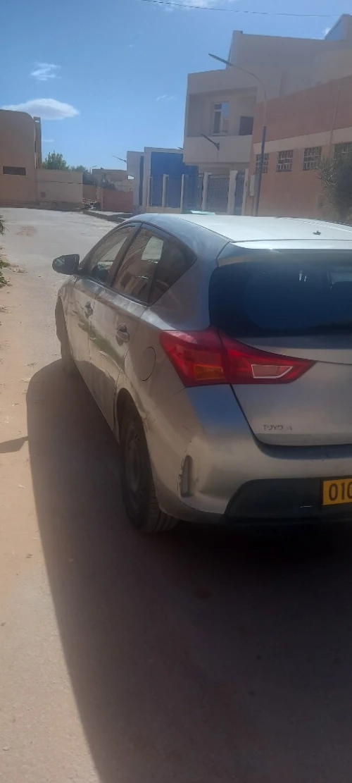 Toyota Auris 2014 