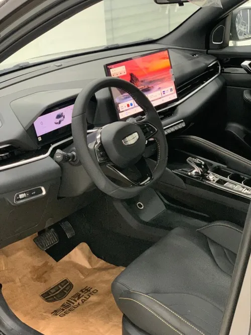 Geely Coolray 2026 