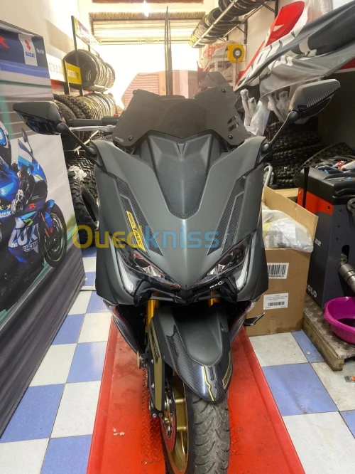 Tmax 560 Tech max Yamaha 2021