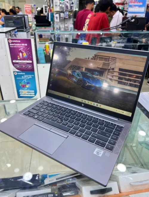 HP ZBook Firefly 14" G7 - i7 10th Gen