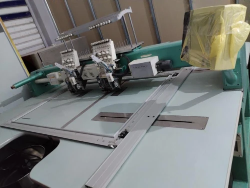 Machine a broderie 2 tête 