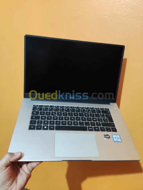 HUAWEI MateBook D 15  Ryzen7 5700U 16 Go DDR4 SDD 512 Go