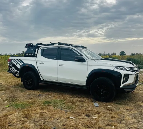 Mitsubishi L200 2021 Doube cabine Evolution