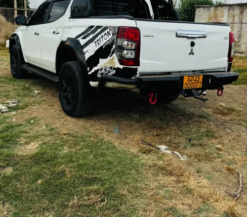 Mitsubishi L200 2021 Doube cabine Evolution