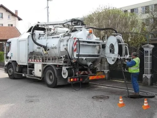Débouchage dégorgement de canalisation vidange de fosse 