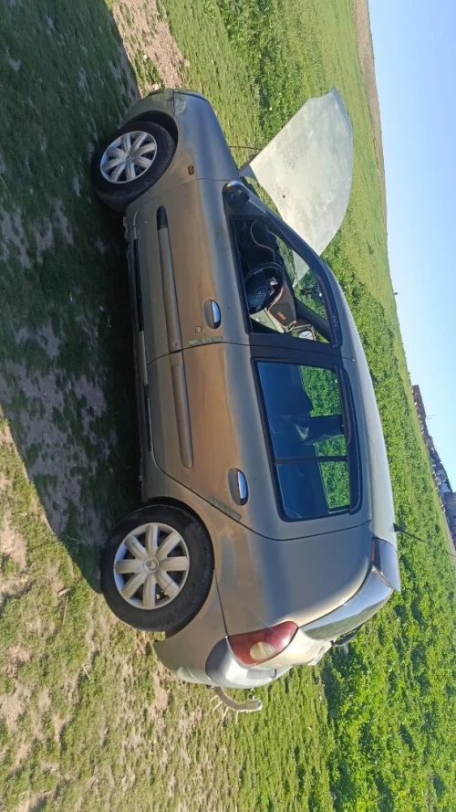 Renault Clio 2 2003 