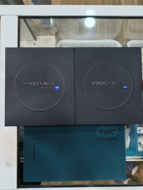 Vivo X200 ultra