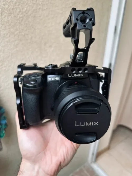 lumix gh5 avec objectif 25mm 1.7