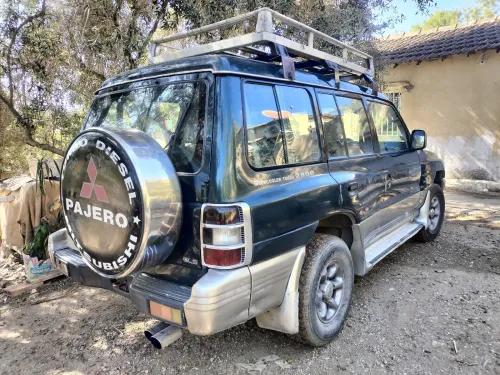 Mitsubishi Pajero Court 1999 7places