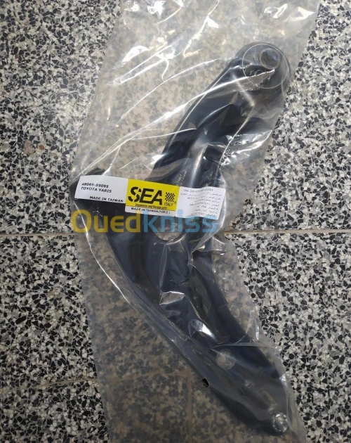 Triangle Toyota Yaris 07-12