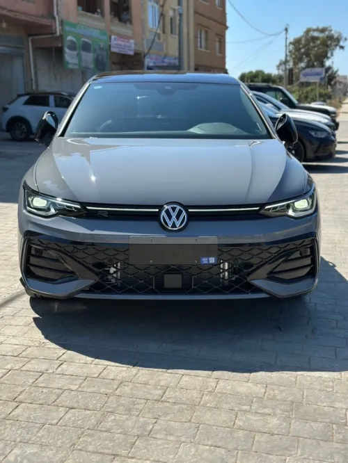 Volkswagen Golf 8 2025 R Black Edition 