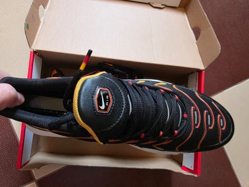 TN NIKE ORIGINAL باطل